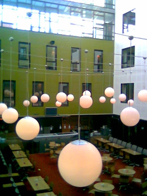 En himmel full av kuler
