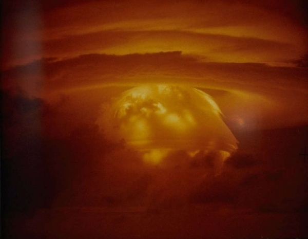 Castle Bravo at Bikini 28. February 1954, the first H-bomb. Click for larger picture!